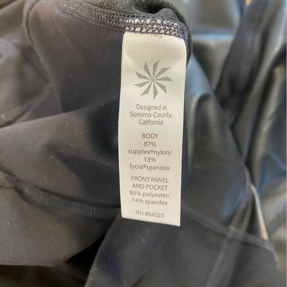 ATHLETA “Gleam” Stash Pocket Full-Length Leggings with Leather Front - XS - Picture 5 of 5